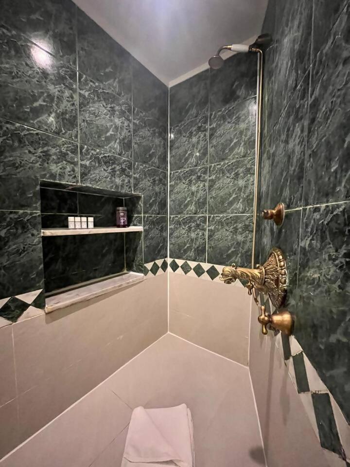 Crispi 30 Stylish Apartment Rom Eksteriør billede